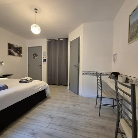 Le Clos D'audio Bed & Breakfast Riols