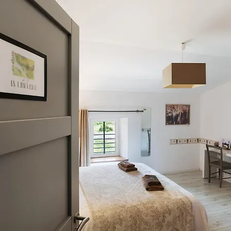 Le Clos D'audio 3* Riols