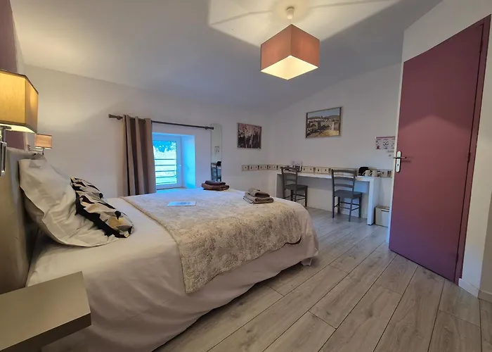 Le Clos D'audio Bed & Breakfast